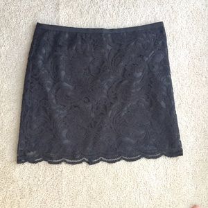 Lace skirt